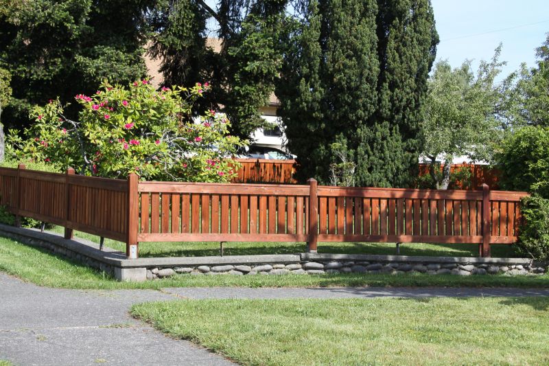 fence staining