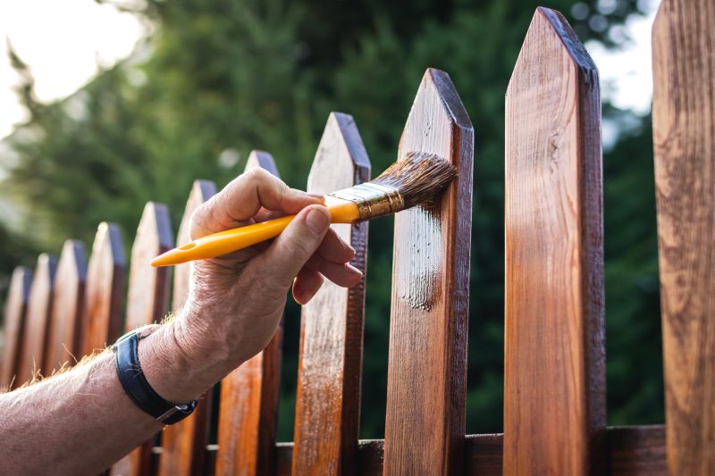 fence staining